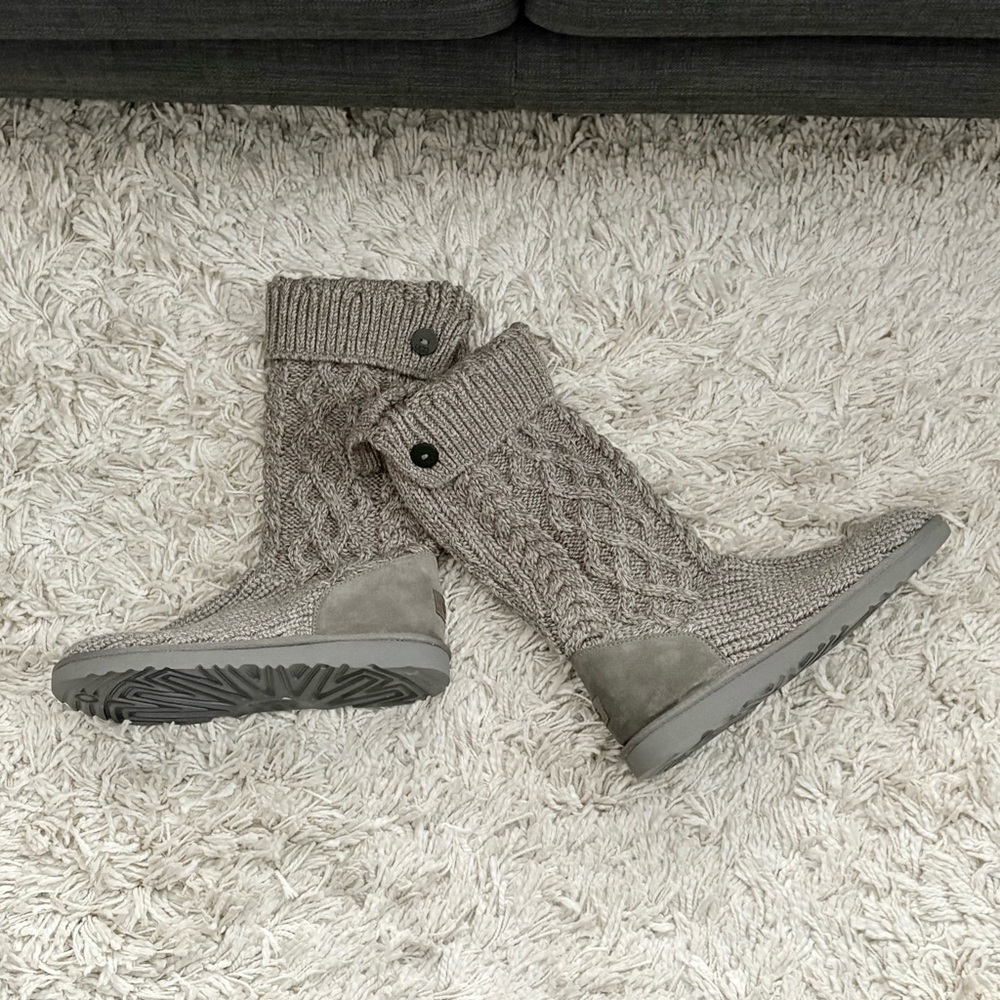 UGG Women's Knit Cardi Cabled Knit Boots